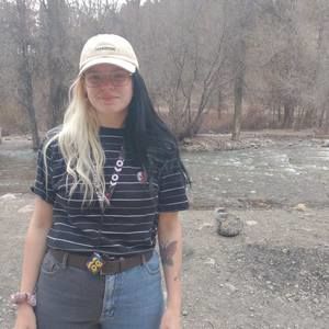 Meet your Posher, Lauren